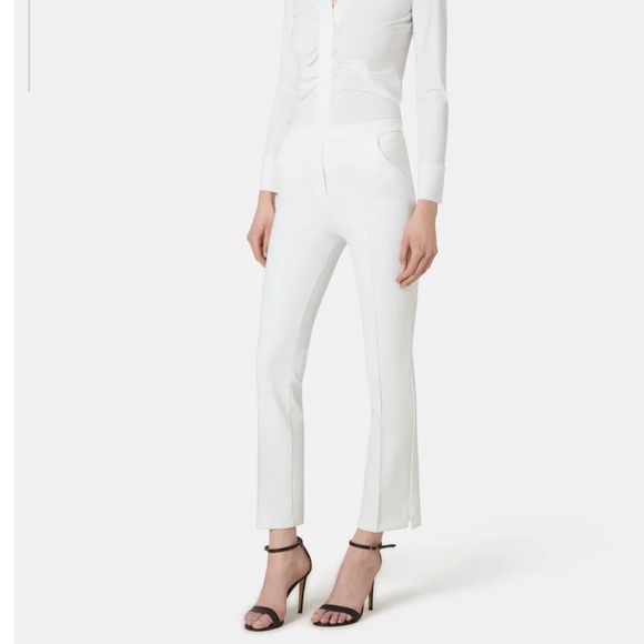 New Chiara Boni Nuccia Crop Pants in White - Picture 1 of 7